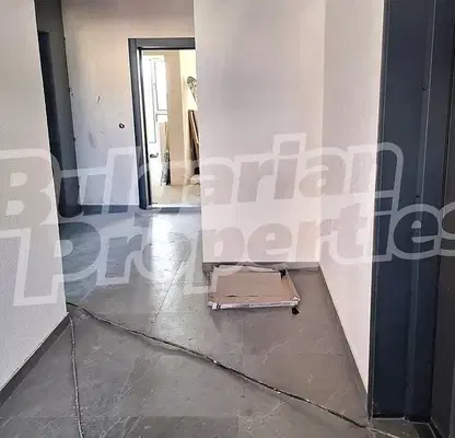 Снимка 4 — Двустаен апартамент във Варна, Бриз