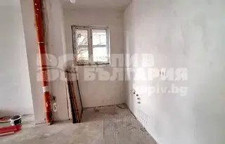 Двустаен апартамент във Варна, Бриз