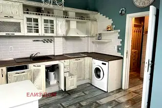 Двустаен апартамент във Варна, Бриз