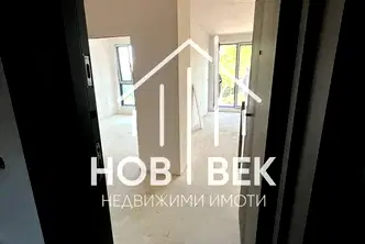 Двустаен апартамент във Варна, Бриз