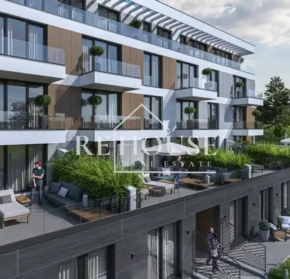 Снимка 3 — Двустаен апартамент във Варна, Бриз