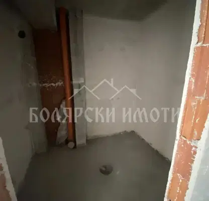 Снимка 5 — Двустаен апартамент във Велико Търново, Бузлуджа