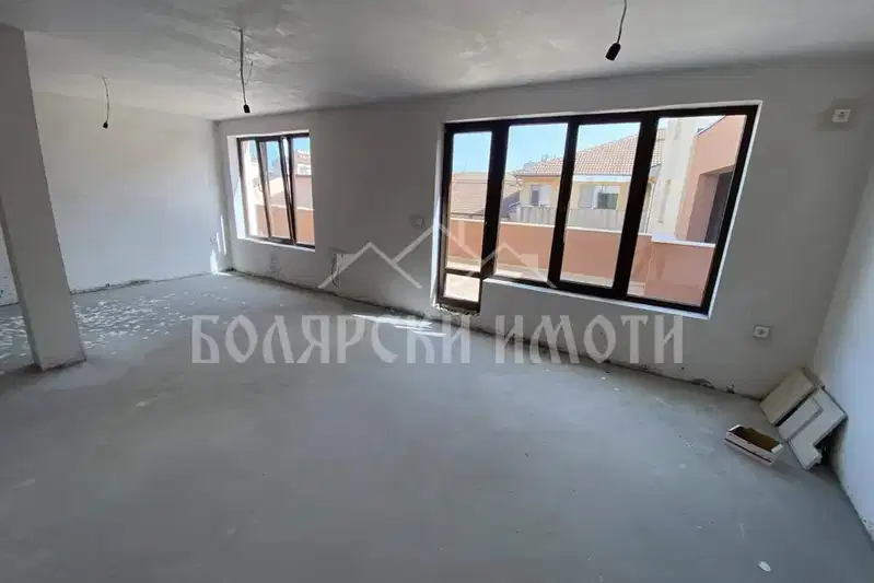 Двустаен апартамент във Велико Търново, Бузлуджа
