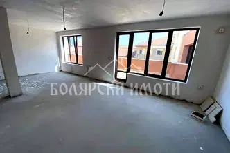 Двустаен апартамент във Велико Търново, Бузлуджа