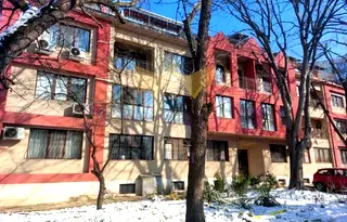 Двустаен апартамент във Варна, Център