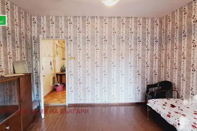 Двустаен апартамент в Перник, Център