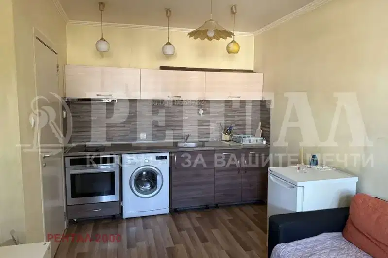 Двустаен апартамент в Център Пловдив с асансьор
