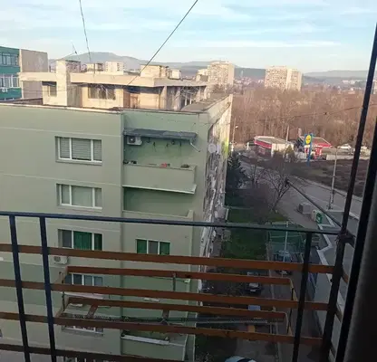 Снимка 5 — Двустаен апартамент в Перник, Център