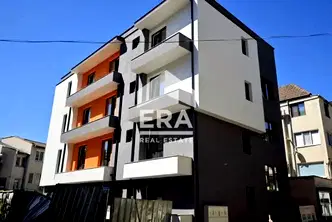 Двустаен апартамент в Търговище, Център