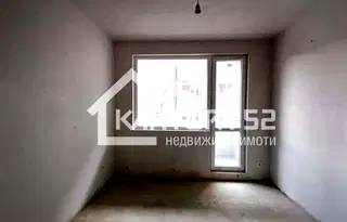 Двустаен апартамент във Варна, Център