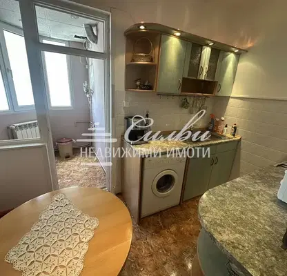 Photo 3 — 2-bedroom apartment in Tyrgovishte, Centyr