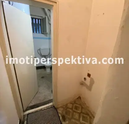 Снимка 5 — Двустаен апартамент в Център, Пловдив с две тераси