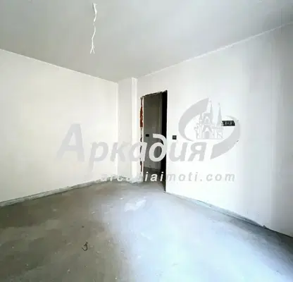 Photo 3 — Two-room apartment with terrace in a new building in the Center of Plovdiv