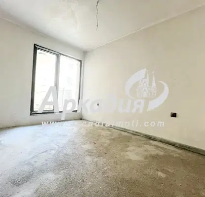 Photo 4 — Two-room apartment with terrace in a new building in the Center of Plovdiv