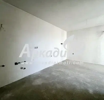 Photo 5 — Two-room apartment with terrace in a new building in the Center of Plovdiv