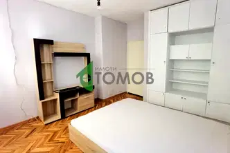 Двустаен апартамент в Шумен, Център