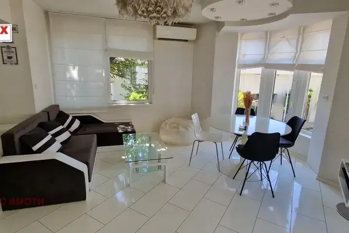 2-bedroom apartment in Ruse, Centyr