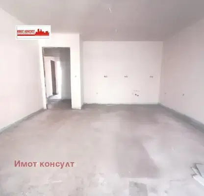 Снимка 5 — Двустаен апартамент в Пловдив, Център