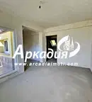 Двустаен апартамент с две тераси в Център, Пловдив