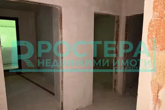 Двустаен апартамент в Търговище, Център