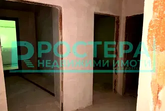 Двустаен апартамент в Търговище, Център
