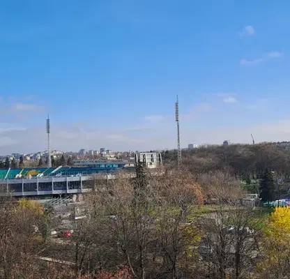Снимка 5 — Просторен 2-стаен апартамент с панорамна гледка в Център, София