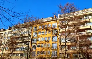 Просторен 2-стаен апартамент с панорамна гледка в Център, София