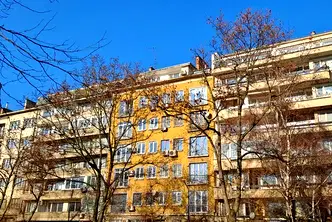 Просторен 2-стаен апартамент с панорамна гледка в Център, София