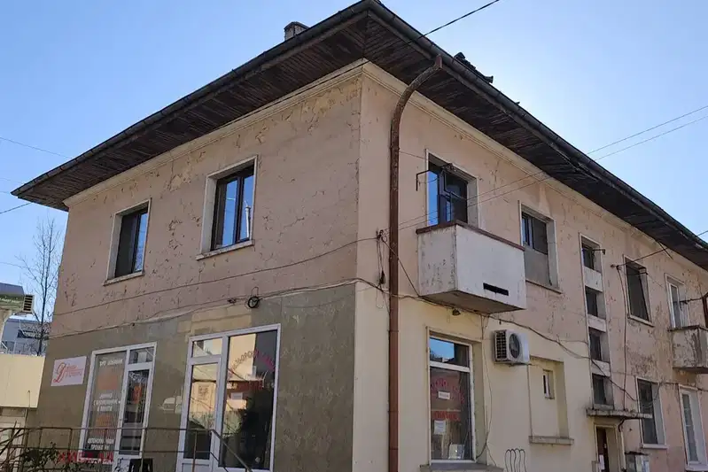 Двустаен апартамент в Перник, Център