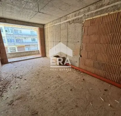 Photo 2 — 2-bedroom apartment in Shumen, Centyr