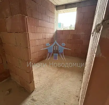 Снимка 4 — Двустаен апартамент в Шумен, Център
