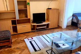 Двустаен апартамент в София, Център