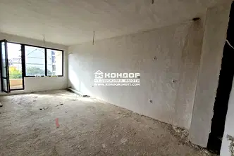 Двустаен апартамент в Пловдив, Център