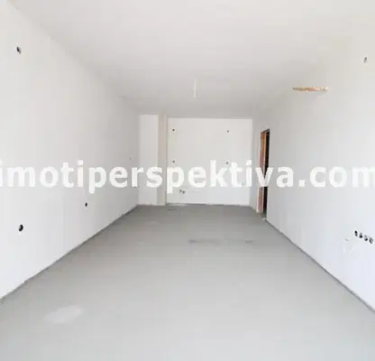 Снимка 3 — Двустаен апартамент в Център, Пловдив с тераса