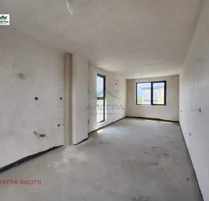 Снимка 2 — Двустаен апартамент в Пазарджик, Център