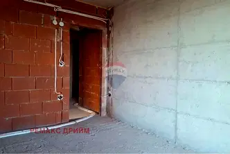 Двустаен апартамент във Варна, Чайка