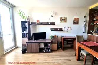 Двустаен апартамент в София, Дианабад