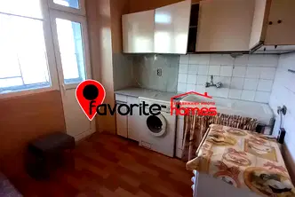 Двустаен апартамент в Шумен, Добруджански