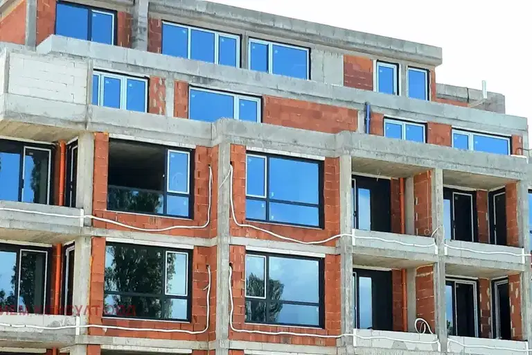2-bedroom apartment in Sofiya, Drujba 1