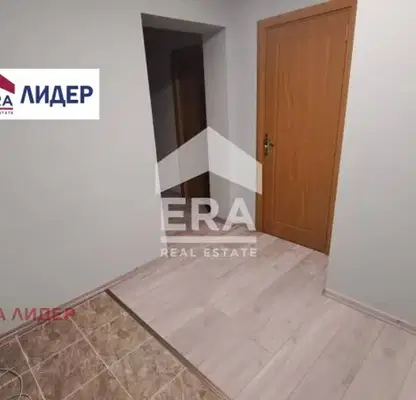 Снимка 3 — Двустаен апартамент в Русе, Дружба 3