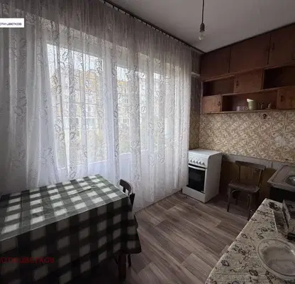 Снимка 2 — Двустаен апартамент във Враца, Дъбника