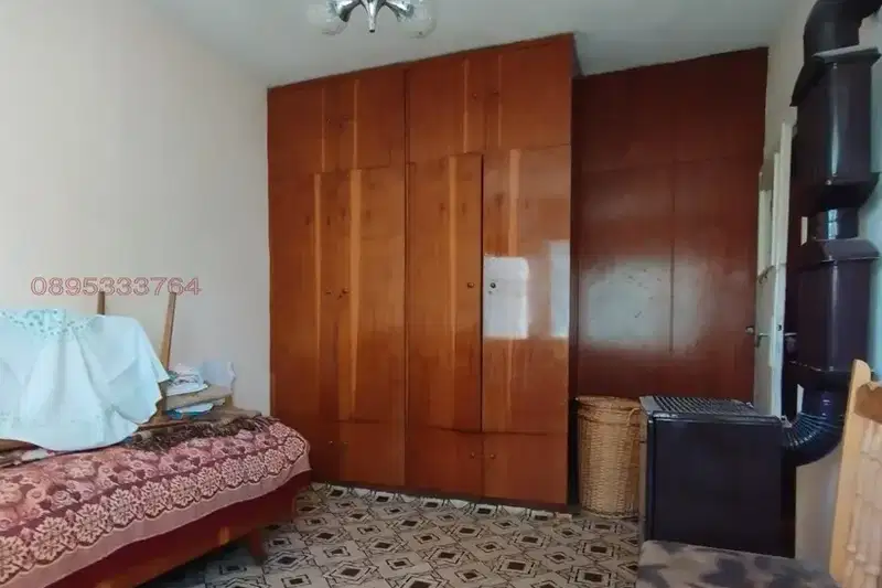 Two-room apartment in Shumen, Everest with basement