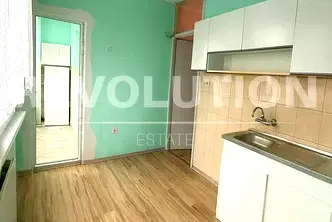 Двустаен апартамент в София, Фондови жилища