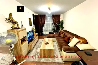 Двустаен апартамент с тераса в кв. Гагарин, Пловдив