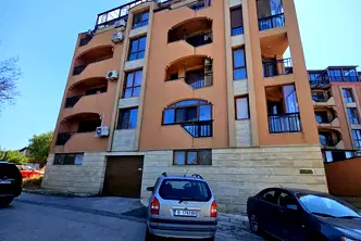 Двустаен апартамент във Варна, Галата