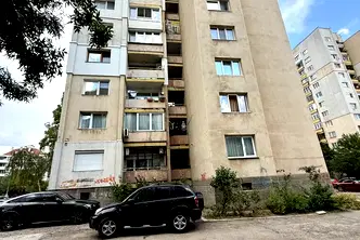 Двустаен апартамент в София, Гео Милев