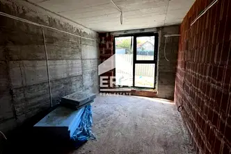 Двустаен апартамент в София, Горна баня