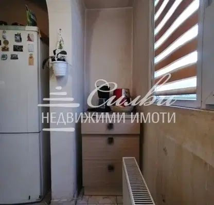 Снимка 4 — Двустаен апартамент в Шумен, Гривица
