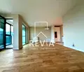 Снимка 4 — Двустаен апартамент в София, Хладилника