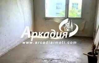 Двустаен апартамент в Пловдив, Христо Смирненски